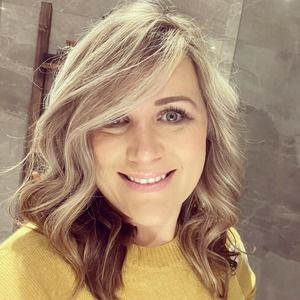 Meet your Posher, Becca